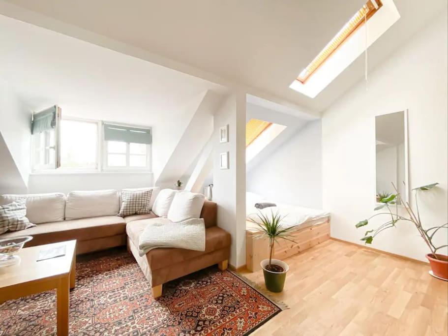 Schoene Ferienwohnung Mit Blick Ueber Stadtwald لبسيا المظهر الخارجي الصورة
